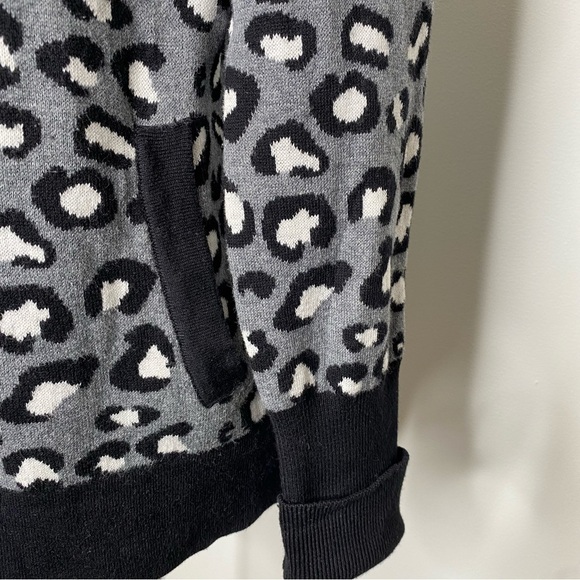 Rachel Zoe Grey and Black Leopard Full Zip Front Sweater Cardigan - Picture 8 of 11